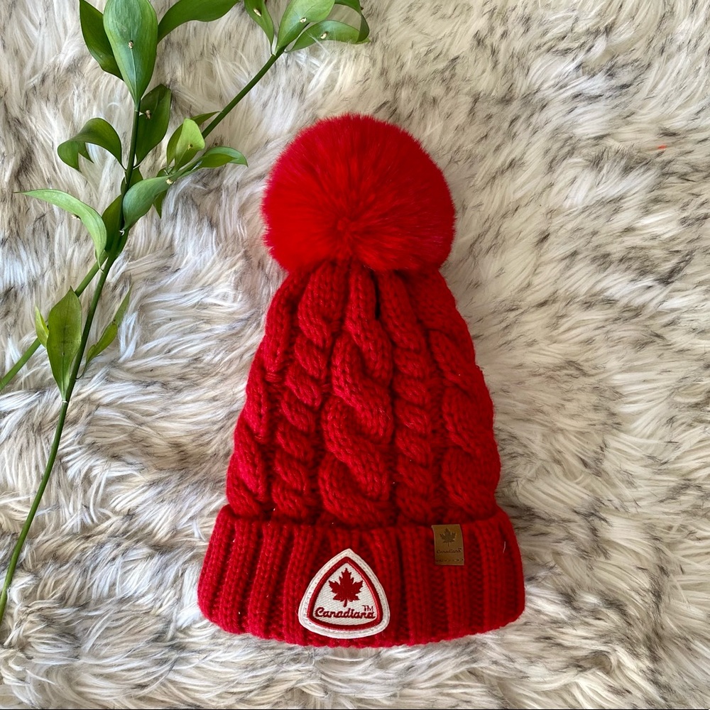 Red Canadian toque top